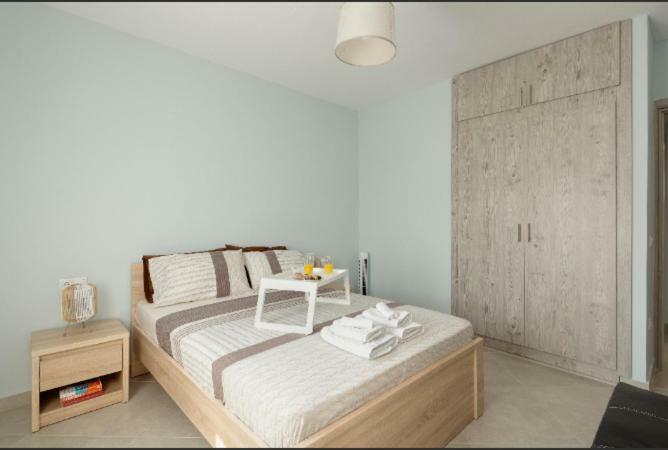 סלוניקי Bright Spacious Two-Bedroom Apartment מראה חיצוני תמונה